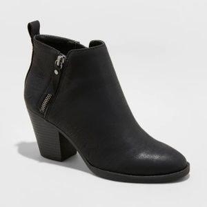 Black Zip-Up Ankle Boots